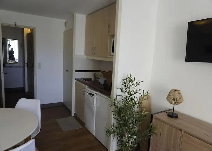 아파트 The Elegant Cap Esterel *